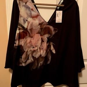 Cleo Petites Black and multi colour design top XL